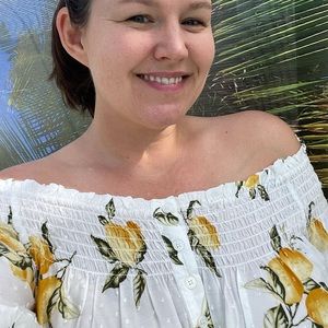 NWT Very soft, fun lemon top
